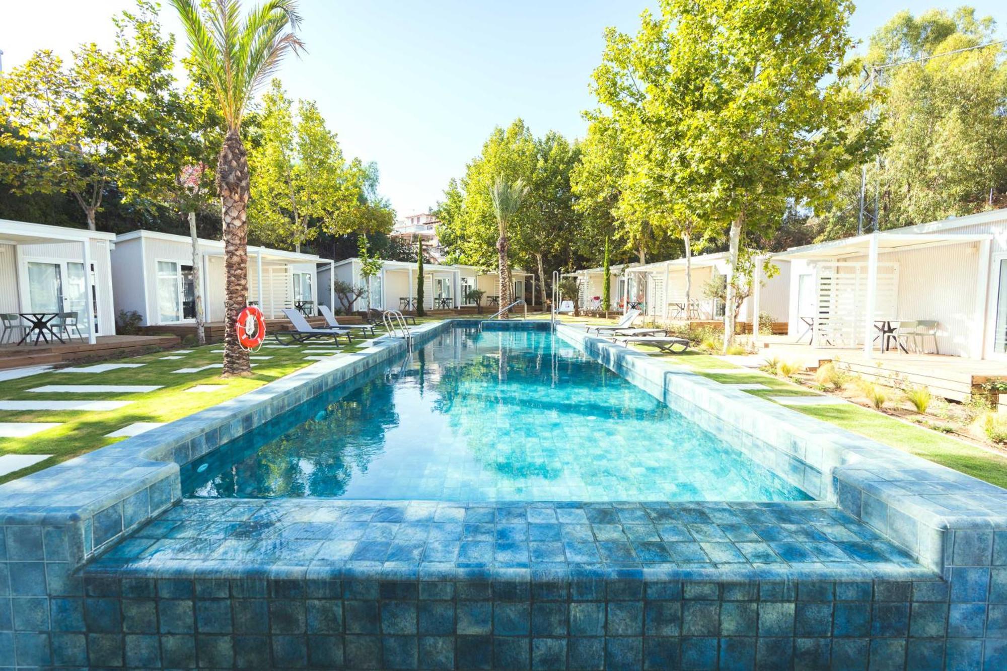 Costa Del Sol Glamping Village Fuengirola Ngoại thất bức ảnh