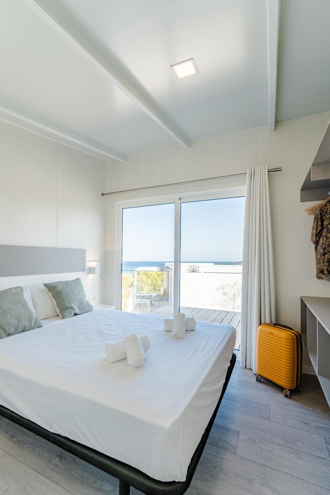 Costa Del Sol Glamping Village Fuengirola Ngoại thất bức ảnh